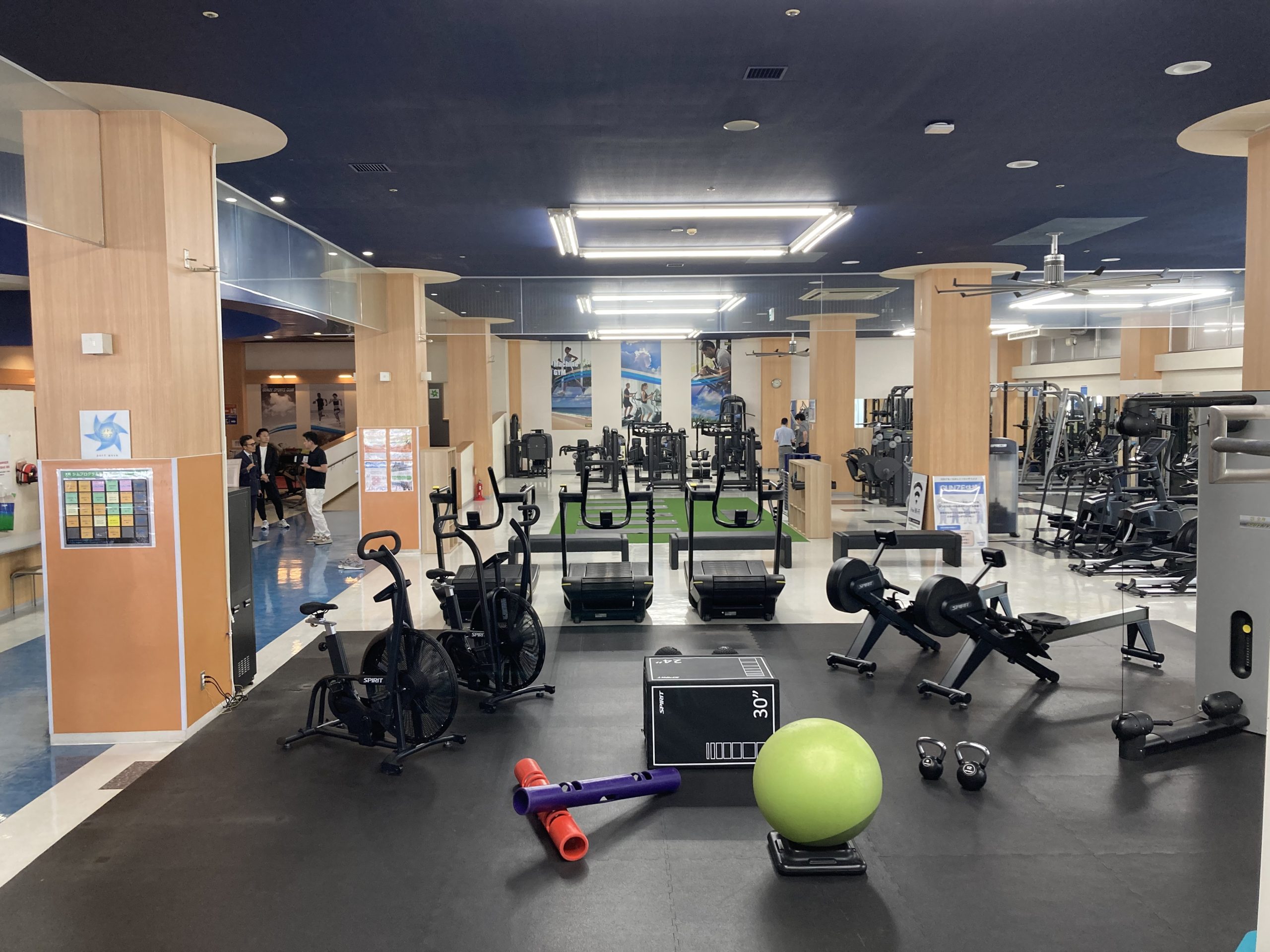 グンゼスポーツ西宮 エアロバイクマシン